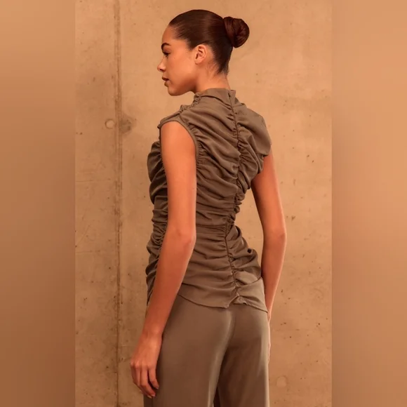 PLT Label Dark Taupe Tailored Extreme Ruched Asymmetric Top Size 12 - Picture 3 of 16